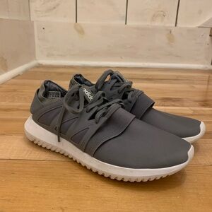 Adidas Women's Tubular Viral Runner